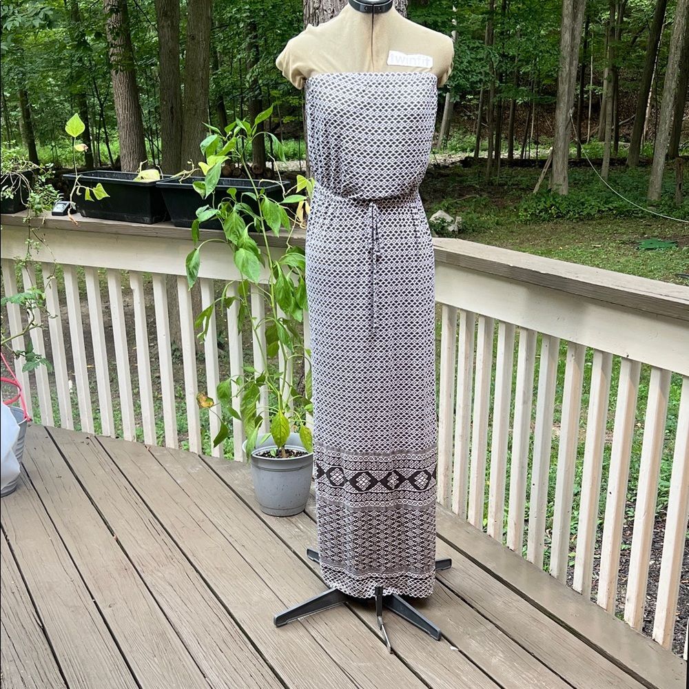Old Navy Black and White Patterned Dress